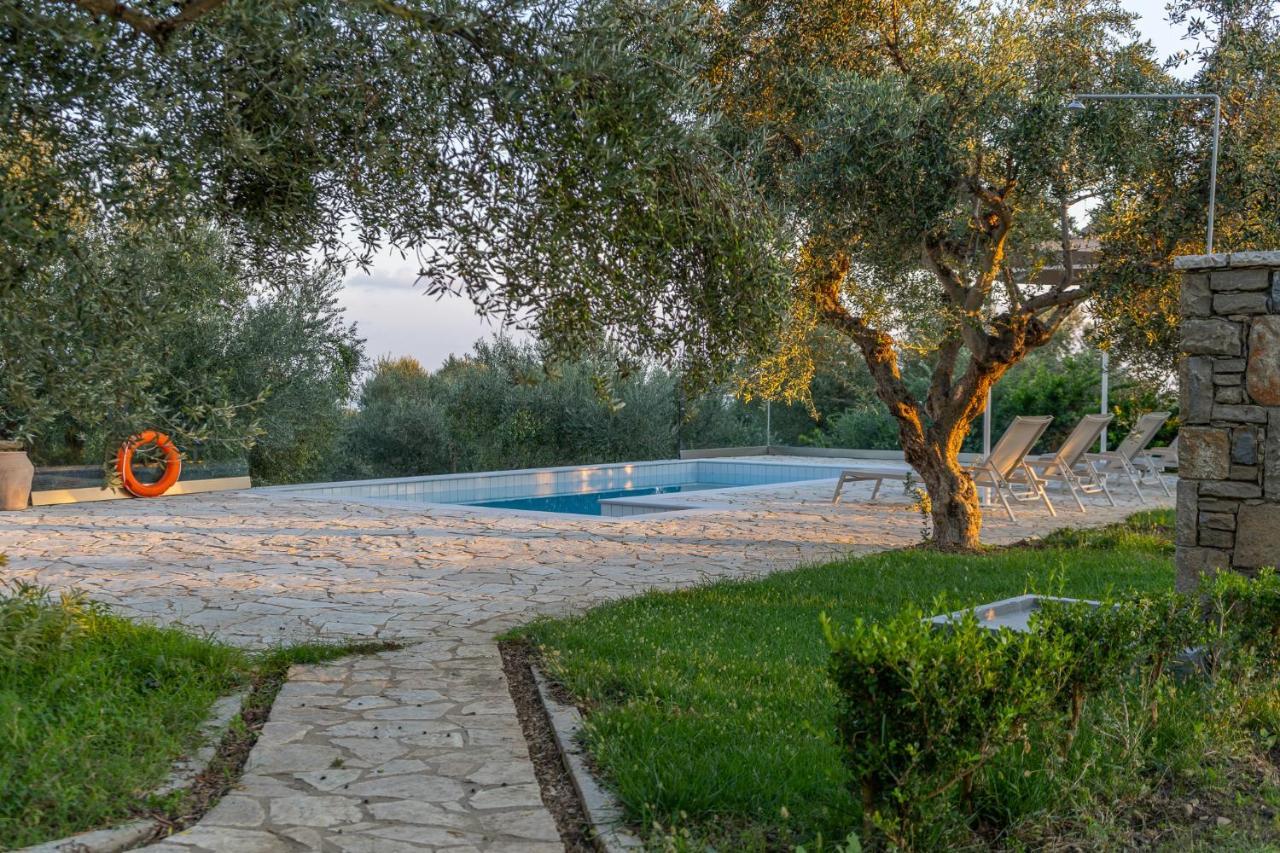 Abelia Luxurious Villas Finikounta Exterior foto